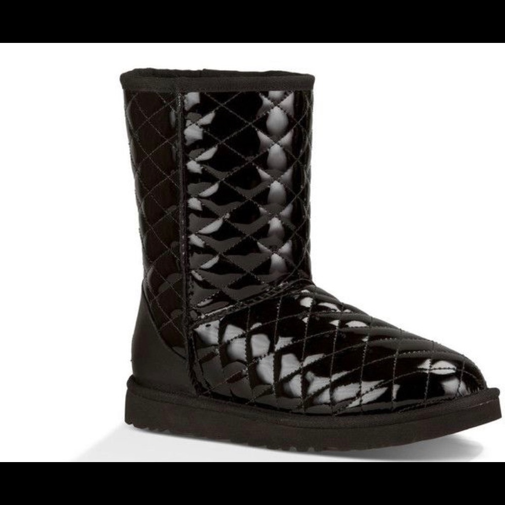 UGG Classic Short quilted glossy leather